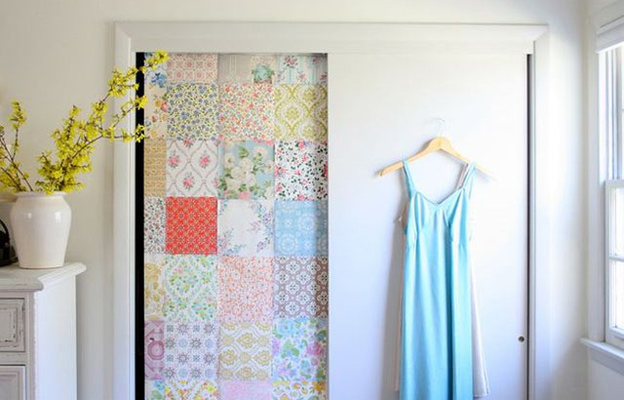 CWI-wallpaper-closet-door